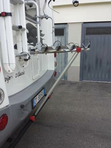 sostegno portabici camper