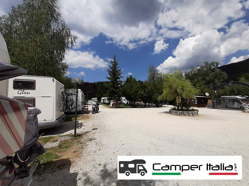 camping s. andrea per camper a Pescasseroli